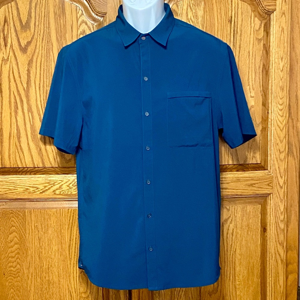 Cotopaxi Cambio Men's Medium Short Sleeve Button Up Shirt Blue Tech Hiking